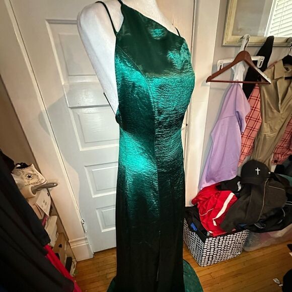 NWTs Lovers + Friends Britt Dress Gown Medium - Picture 4 of 13